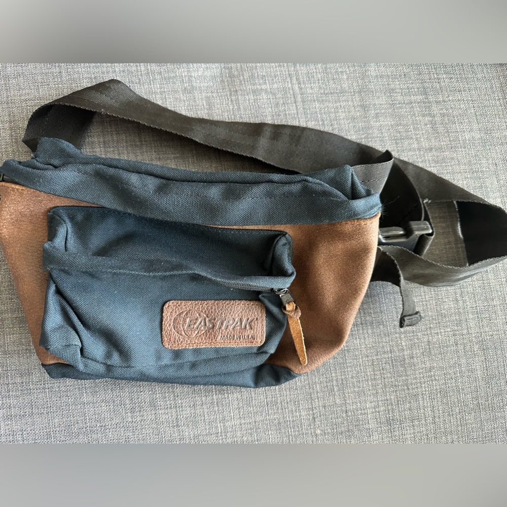 Eastpack vintage dark blue fannypack